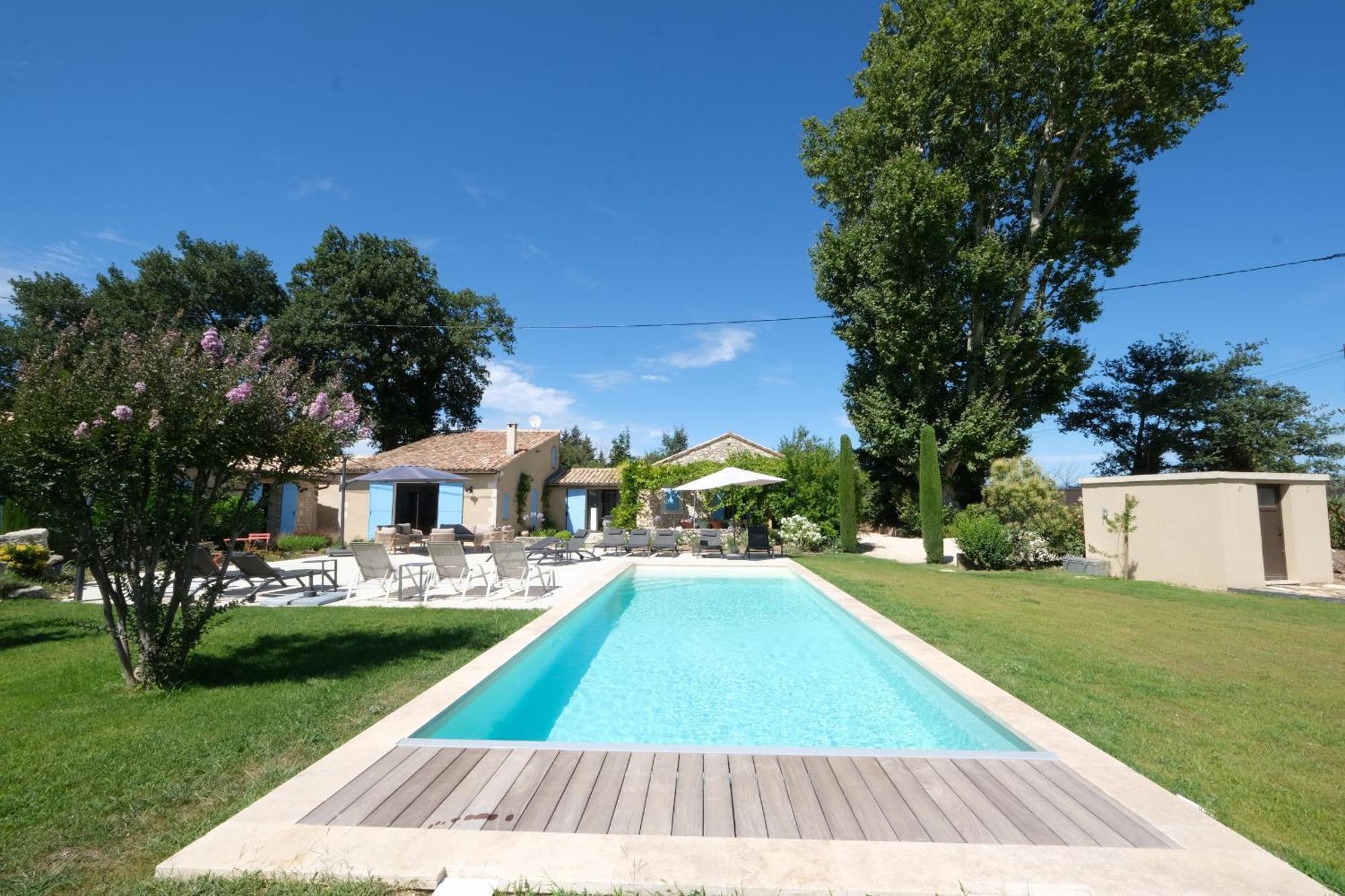 Maison Provençale avec piscine chauffée avec une jolie vue sur le Luberon, située au calme à Robion, proche de l'Isle sur la Sorgue, LS2-326 AMIRADOU Extérieur photo